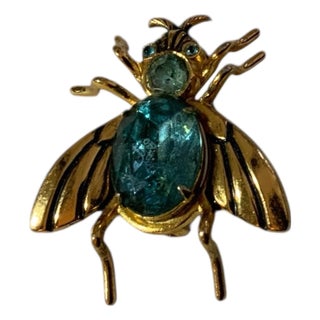 Vintage Signed Pegasus Coro Gold Tone Blue Rhinestone Fly Insect Brooch Pin For Sale