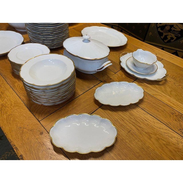 Dinnerware Service from Haviland, Limoges, France For Sale - Image 3 of 7