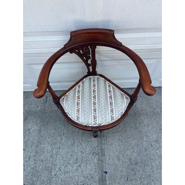Antique Sheraton Revival Mahogany Corner Chair, Roundabout Chair For Sale In New York - Image 6 of 9