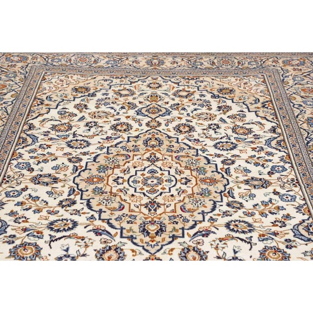 Gray Middle Eastern Rug in Pure Wool For Sale - Image 8 of 11