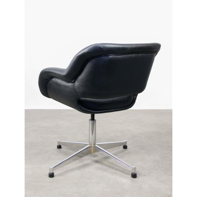 Vintage Italian Black Leatherette and Chrome Swivel Chair, 1970s For Sale - Image 4 of 18