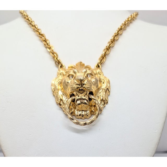 Vintage 1970s Signed Accessocraft Goldtone Lion Doorknocker With Rhinestone Eyes Pendant Necklace For Sale - Image 4 of 9