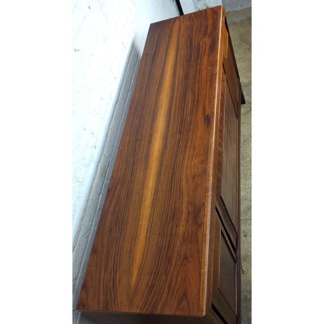 1960s Walnut Mid Century Modern Credenza Buffet by United Furniture For Sale - Image 9 of 12