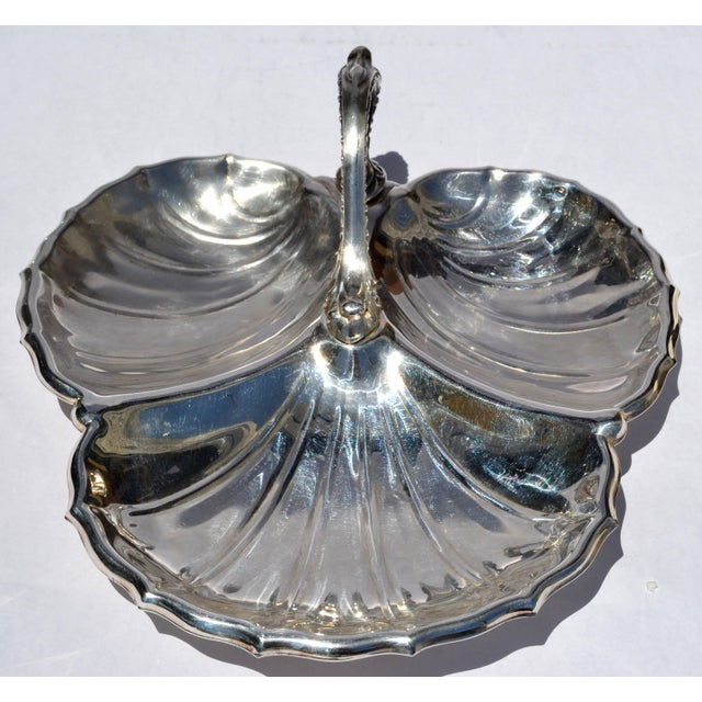 Early 20th Century Art Nouveau Silver Plated Shell Serving Platter Scalloped Edges For Sale - Image 10 of 13