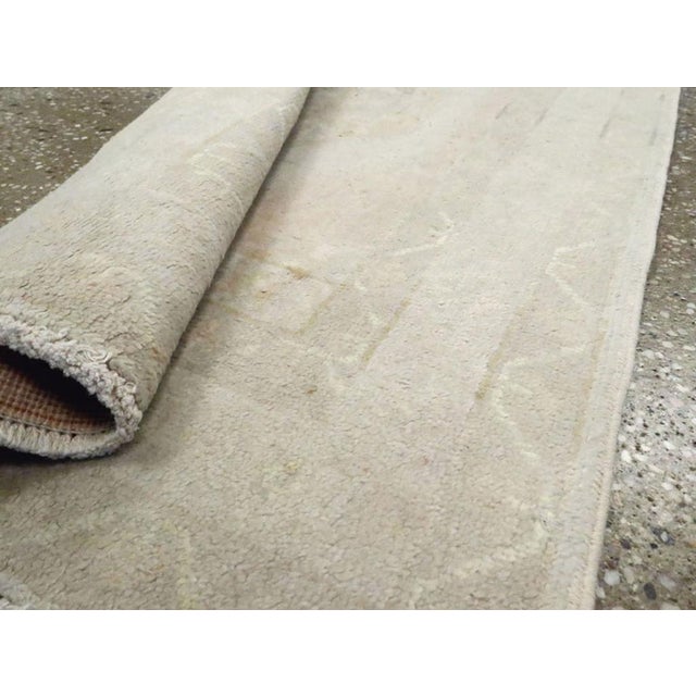 Gray Galerie Shabab Collection Mid-20th Century Turkish Sivas Throw Rug For Sale - Image 8 of 8