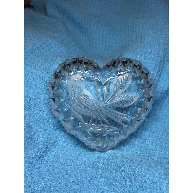 Mid-Century Modern Vintage Crystal Heart-Shaped Trinket Dish For Sale - Image 3 of 5