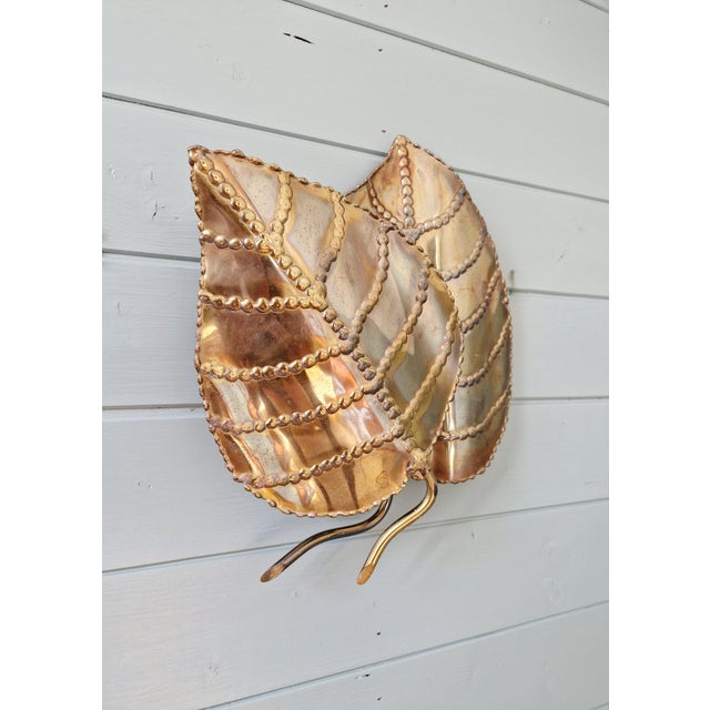 Mid-Century Modern Floral Wall Sconce in Brass from Maison Jansen, France, 1970s For Sale - Image 3 of 11