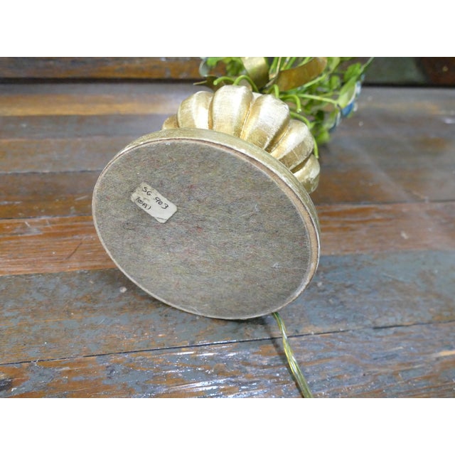 Vintage Italian Tole Hydrangea Table Lamp 1960s Gilt Floral Wood Base For Sale In Seattle - Image 6 of 10