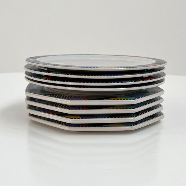Postmodern Plates Metropol by Barbara Brenner for Rosenthal, 1990s, Set of 8 For Sale - Image 3 of 7
