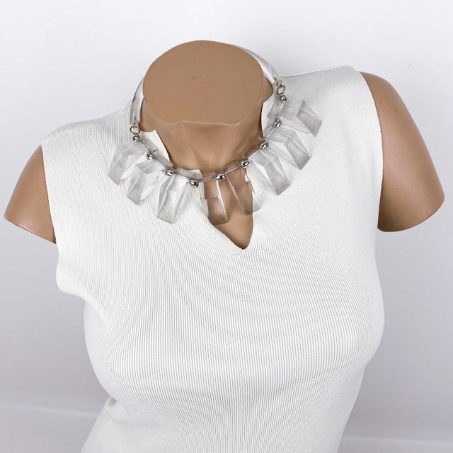 Contemporary Judith Hendler Clear Acrylic Neck-Ring Choker Necklace For Sale - Image 3 of 18