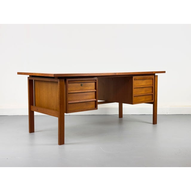 Mid-Century Modern Teak Desk by Svend Åge Madsen for Sigurd Hansen, 1960s For Sale - Image 11 of 18