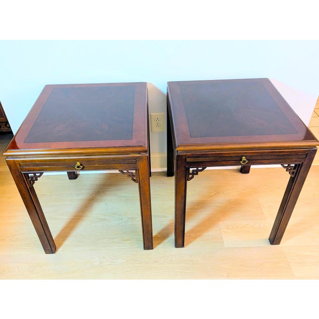 1980s Drexel Heritage Chinese Chippendale Banded Mahogany Side Tables, Pair For Sale - Image 5 of 15
