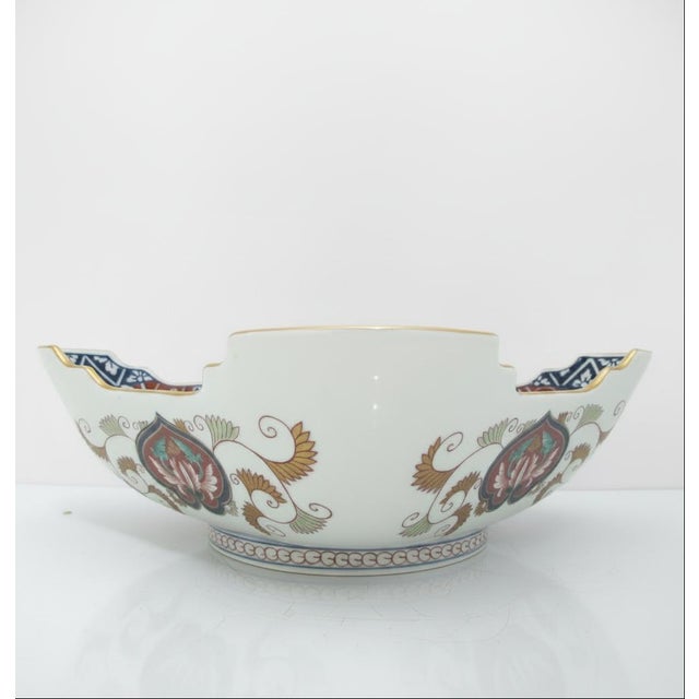 Japanese Arita Porcelain Imari Kisen Kiln Gold Gokunishiki 9 1/2" Lobed Rim Bowl For Sale - Image 10 of 15