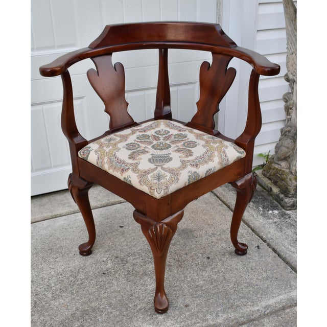 Vintage (1970's) Corner Chair / Roundabout Accent Chair has a Queen Anne Style. Made by Statesville Chair Co. The Wood is...
