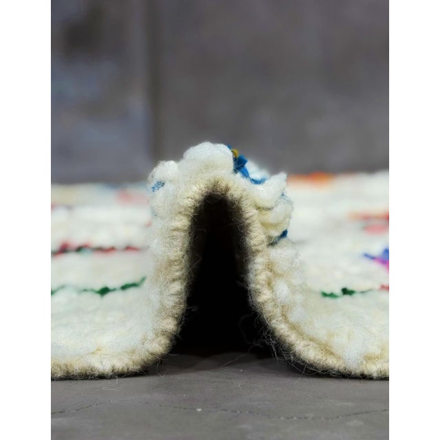 Colorful Azilal Rug – Handmade Moroccan Berber Rug with Playful Neon Motifs This vibrant Azilal rug is a true expression...