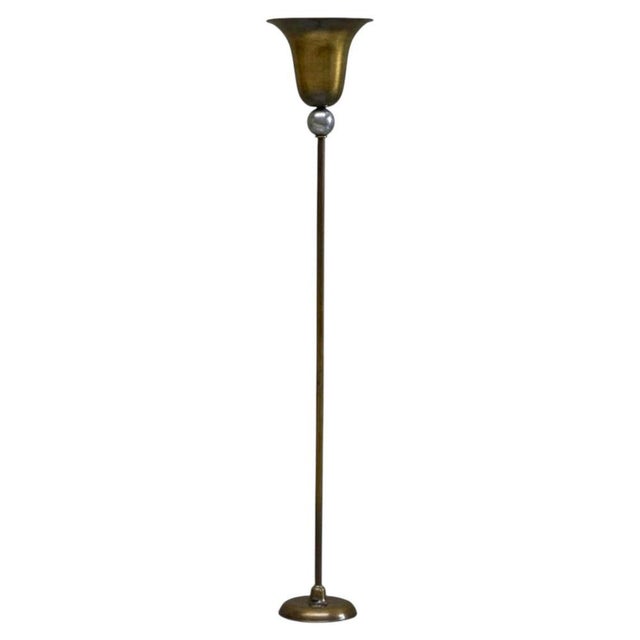 Very Elegant Art Deco Floor Lamp in Patinated Brass and Nickel Plated Brass 1930s A beautiful and highly elegant art deco...