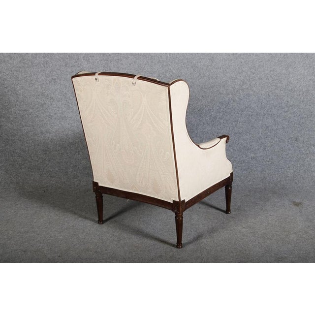 Antique Louis XVI Armchair in Walnut, 1780 For Sale - Image 17 of 18