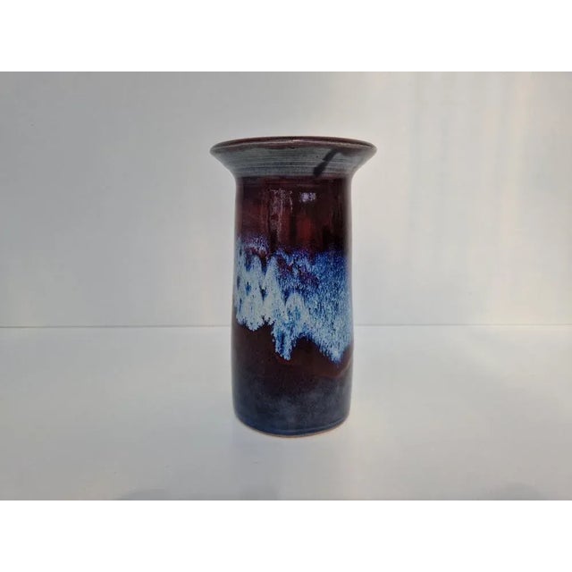 Wundervoll glasierte Keramik Vase von Dorothee Colberg-Tjadens (1922-2004). Die Vase wurde von ihr in den 1970er Jahren...