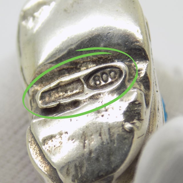 1980s Vintage Italian Handmade Genuine Silver Baby Boy Shows Charm / Pendant For Sale - Image 5 of 8