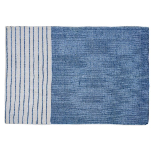 Welcome your loved ones this season by hosting a special gathering at home. Make your space cozy and inviting with our...