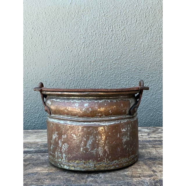 Early 20th Century Vintage Hand Hammered Copper Bowl For Sale - Image 5 of 12