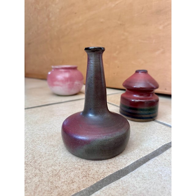 Brown and Ruby ​​Red Studio Ceramic Art Bottleneck Vase by Jürgen Riecke, Germany, 1960s For Sale - Image 10 of 15
