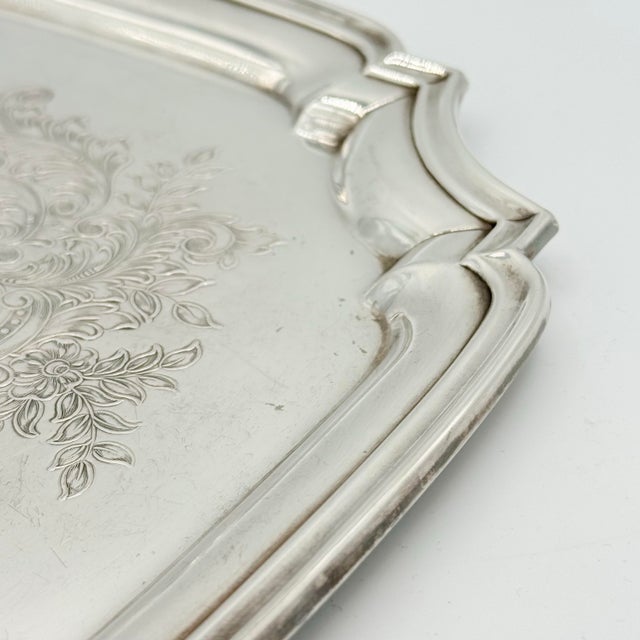 Vintage Lunt Silverplate Engraved Floral Scalloped Serving Tray For Sale In Richmond - Image 6 of 7