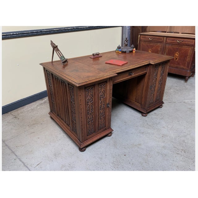 Antique Neo-Gothic Desk in Oak, 1880 For Sale - Image 9 of 14