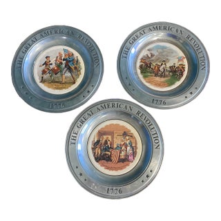 1970's J&r Pewter Revolutionary War Decorative Plates, Set of 3 For Sale