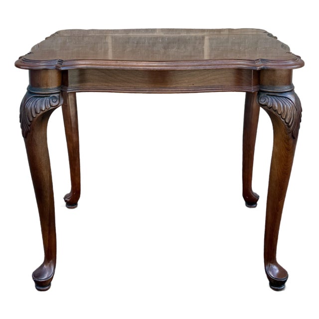 1980s Knob Creek Traditional Queen Anne Solid Cherry Side Table With Carvings For Sale