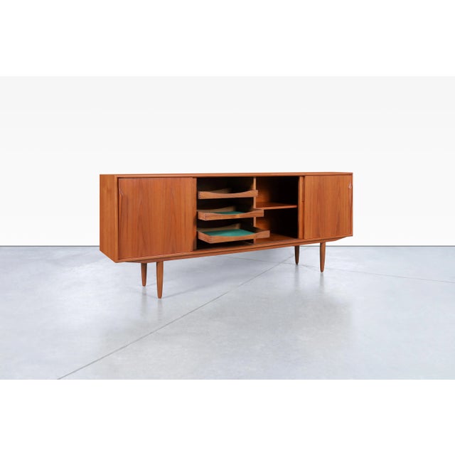 Axel Christensen Danish Modern Teak Credenza by Axel Christensen for Aco Mobler, 1960s For Sale - Image 4 of 12