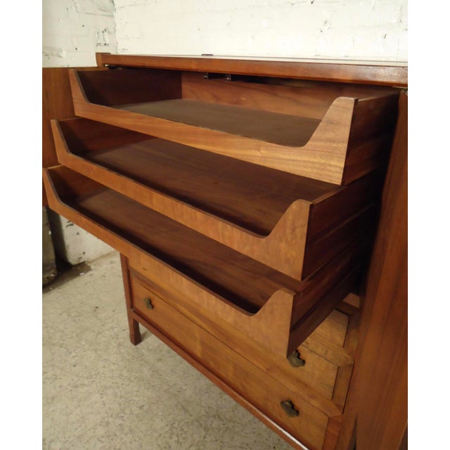 Mid 20th Century Mid-Century Gentleman's Chest by Widdicomb For Sale - Image 5 of 9