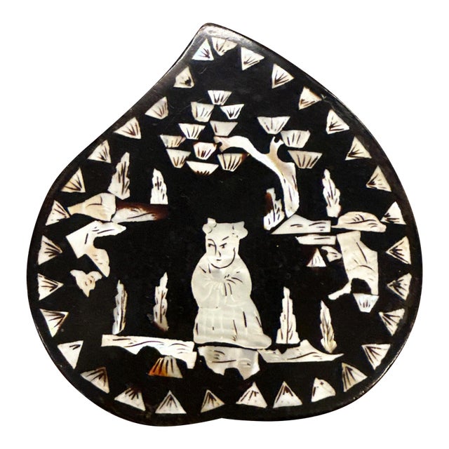 Chinoiserie Abalone Lacquer Box With Inlaid Mother of Pearl For Sale