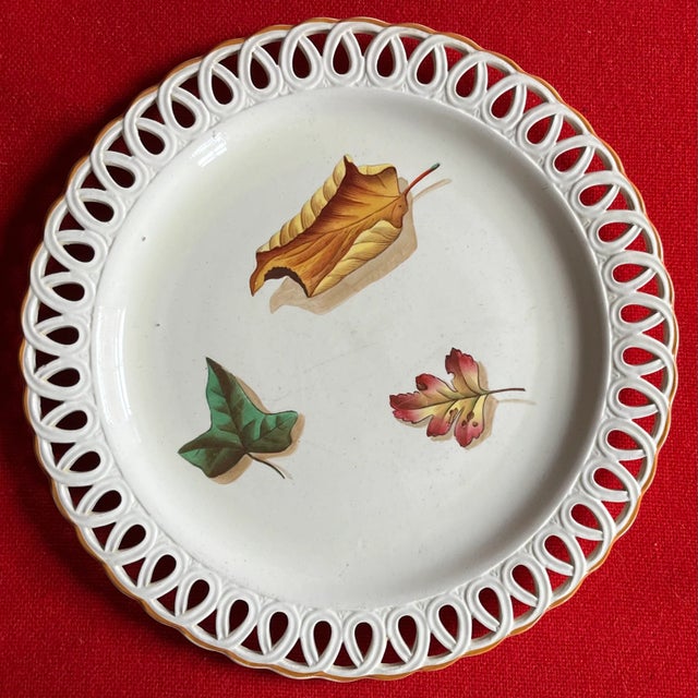 English Antique 19th Century Wedgwood Shadow Leaf Creamware Serving Dish With Reticulated Border For Sale - Image 3 of 9