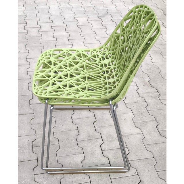 Shell made of fiberglass-reinforced nylon. Chrome-plated legs. Nett is a chair with a strong identity thanks to its...