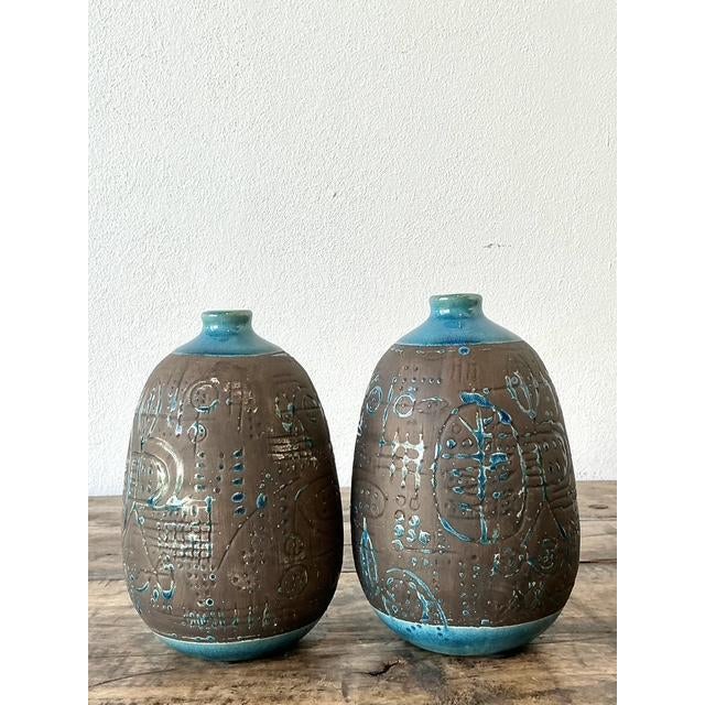 Mid-Century Modern Vintage Glazed Ceramic Scored Vases - A Pair For Sale - Image 3 of 12