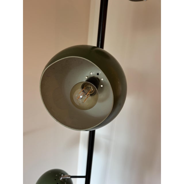 Metal Mid-Century Modern Eyeball Tension Pole Lamp, 1960s For Sale - Image 7 of 8