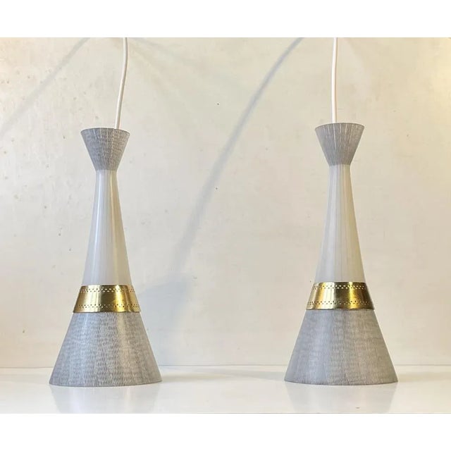 Black Mid-Century Modern Italian Glass and Brass Pendant Lights from Stilnovo, 1950s, Set of 2 For Sale - Image 8 of 12