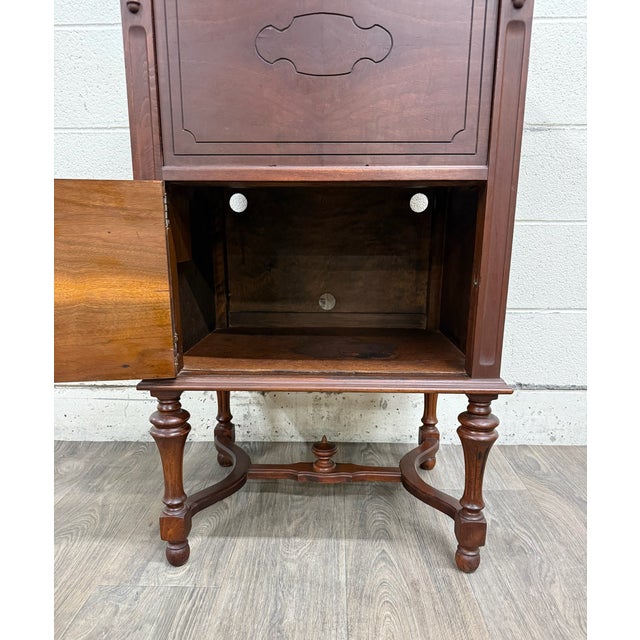 Antique Federal Colonial English Mahogany Lift Top Radio Cabinet Console Stand For Sale - Image 13 of 16