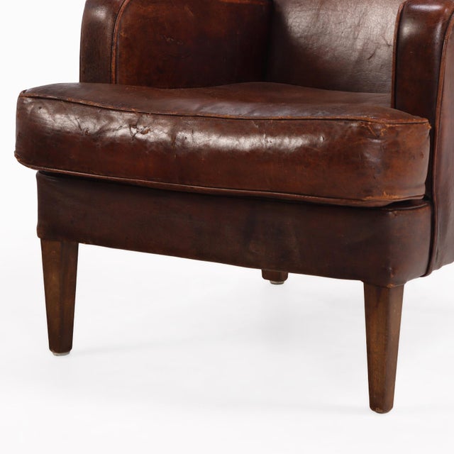 A Dutch Classic Leather Club Chair, C. 1960. For Sale - Image 9 of 9
