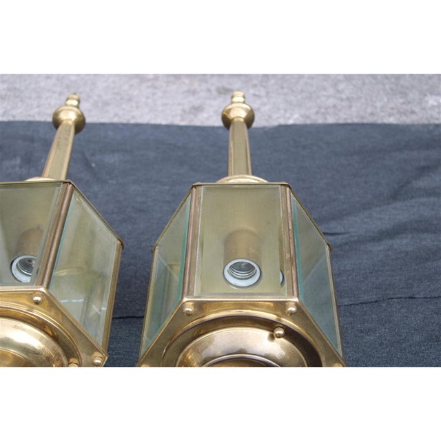Large Italian Brass Wall Lanterns and Molated Windows, 1970s, Set of 2 For Sale - Image 9 of 14
