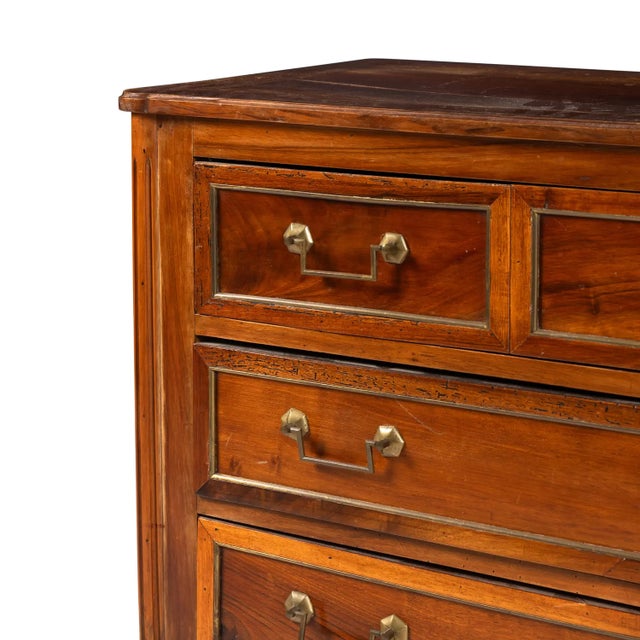 French Directoire / Louis XVI Period Walnut Commode For Sale - Image 4 of 4