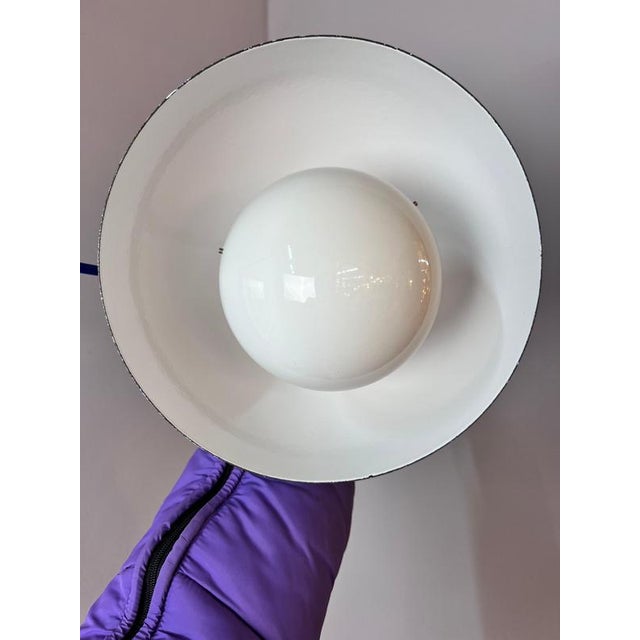 Flowerpot Pendant Lamp in White Enamel by Verner Panton for Louis Poulsen For Sale - Image 3 of 11