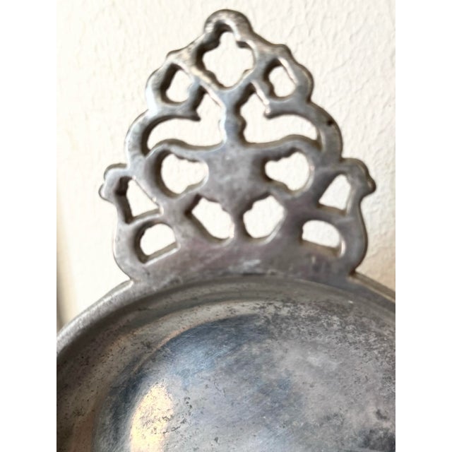 American Vintage Marked Pewter Porringer Dish With Fillagree Handle For Sale - Image 3 of 8