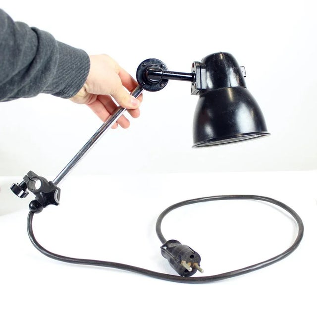 Industrial Czechoslovakian Wall Lamps in Black Bakelite and Chrome from Elektrosvit, 1950s, Set of 2 For Sale - Image 4 of 11