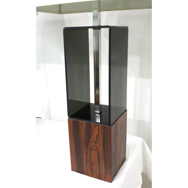 Mid 20th Century Laurel Styled Faux Rosewood Lucite Table Lamps For Sale - Image 5 of 13