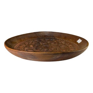 Wooden Flat Plate with Carving by Guglielmo, 1800s For Sale