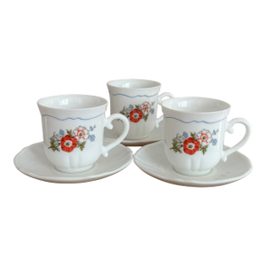 Mid 20th Century French Arcopal Cups and Saucers, Set of Three