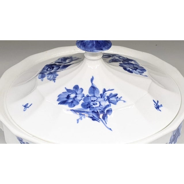 Royal Copenhagan Vintage Royal Copenhagen Blue Flowers Covered Vegetable Bowl For Sale - Image 4 of 4