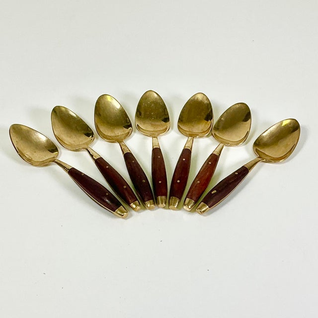 Chinoiserie 1950s Vintage Hollywood Regency Chinoiserie Appetizer-Dessert Brass & Rosewood Spoons - Set of 7 For Sale - Image 3 of 11